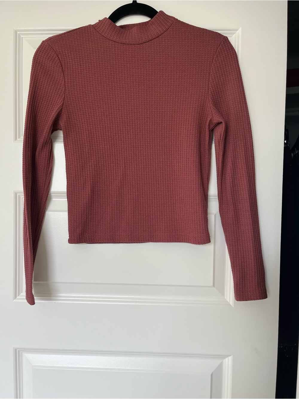 Waffle Knit Long Sleeve Cropped Mock Neck Top - Dusty Rose